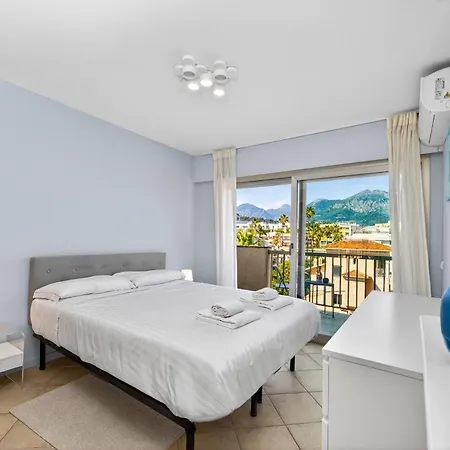 Splendide Vue Front De Mer, Terrasse, Gare Train Appartement