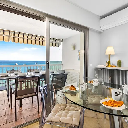 Splendide Vue Front De Mer, Terrasse, Gare Train Appartement *
